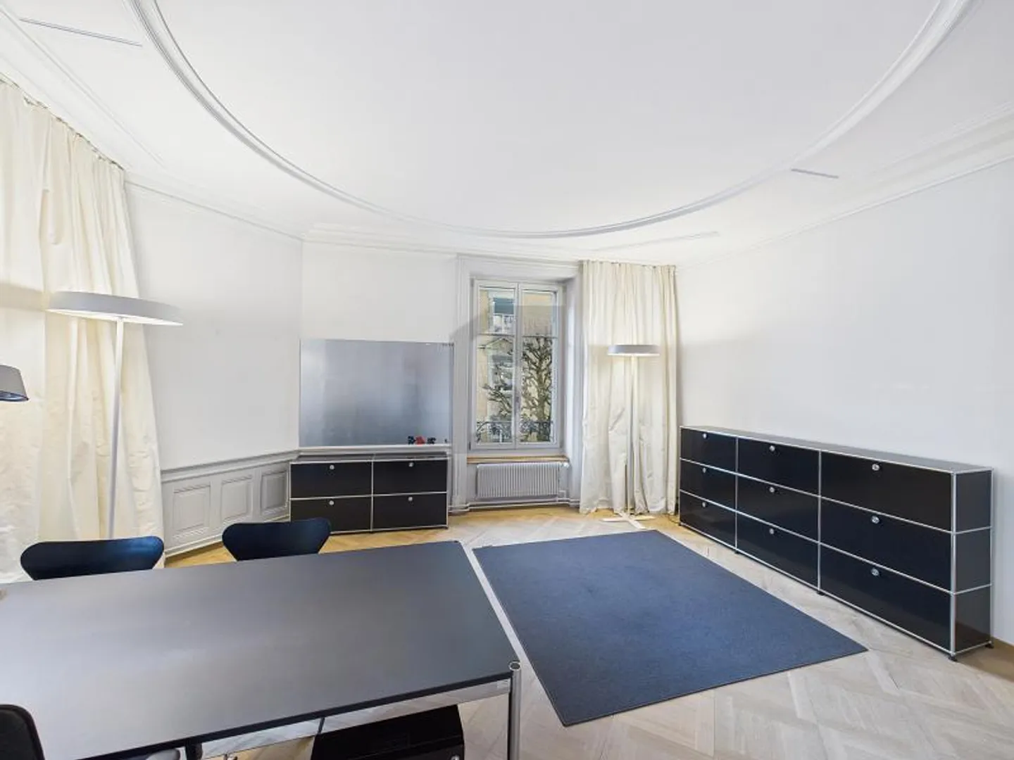 MODERNE, CENTRALE ET PRÊTE À COMMENCER - Photo 2 sur 6