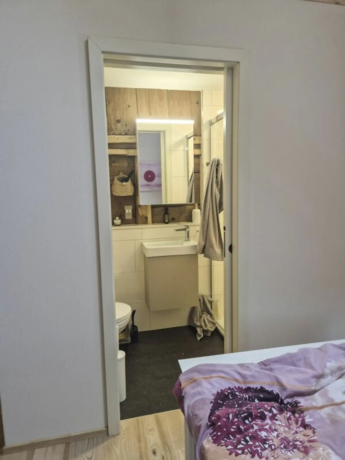 Einziehen und wohlfühlen: Charmanter 3.5-Zimmer-Hausteil, kernsaniert und bezugsbereit in Bazenheid - Foto 35 von 36