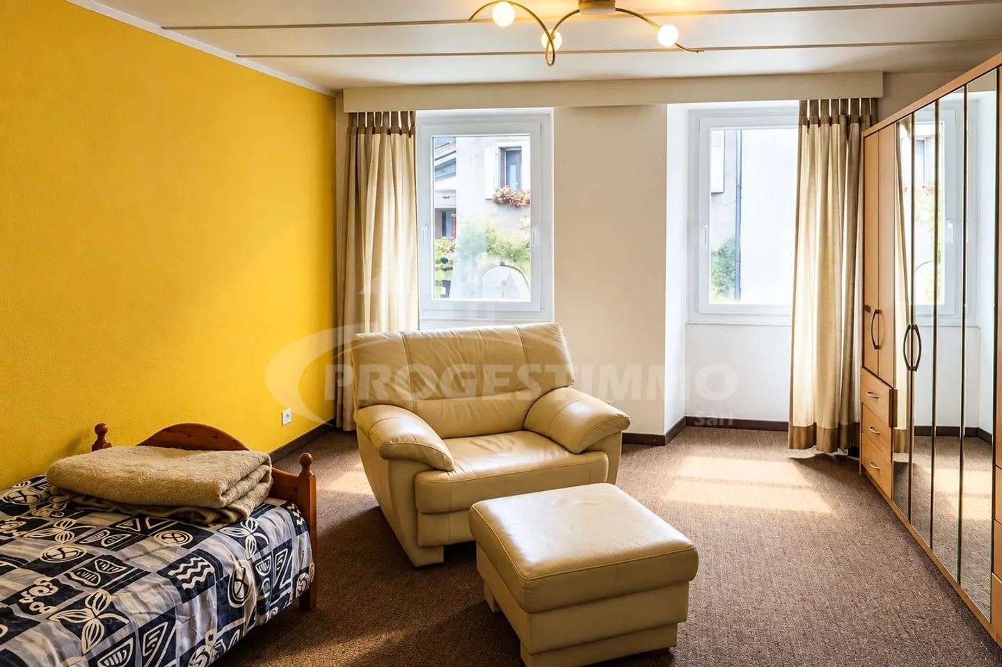 COMFORT E CONVIVIALITÀ CON QUESTA CASA A SCHIERA DI 5,5 STANZE - Foto 3 di 6