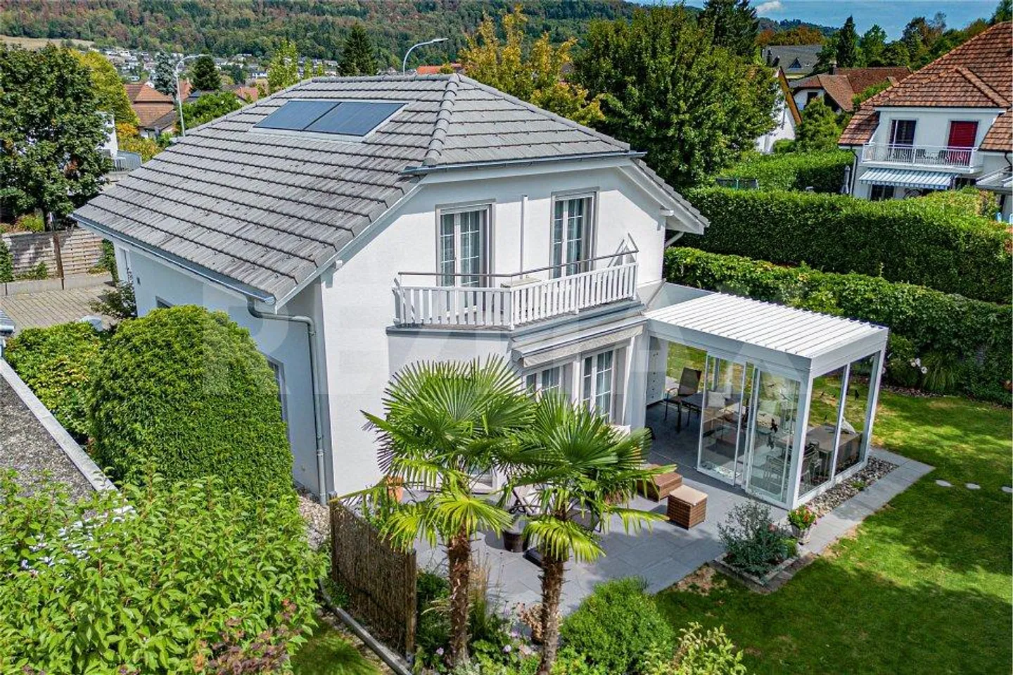 Arriver, se sentir bien et être chez soi, votre maison familiale dans un quartier calme... - Photo 1 sur 13