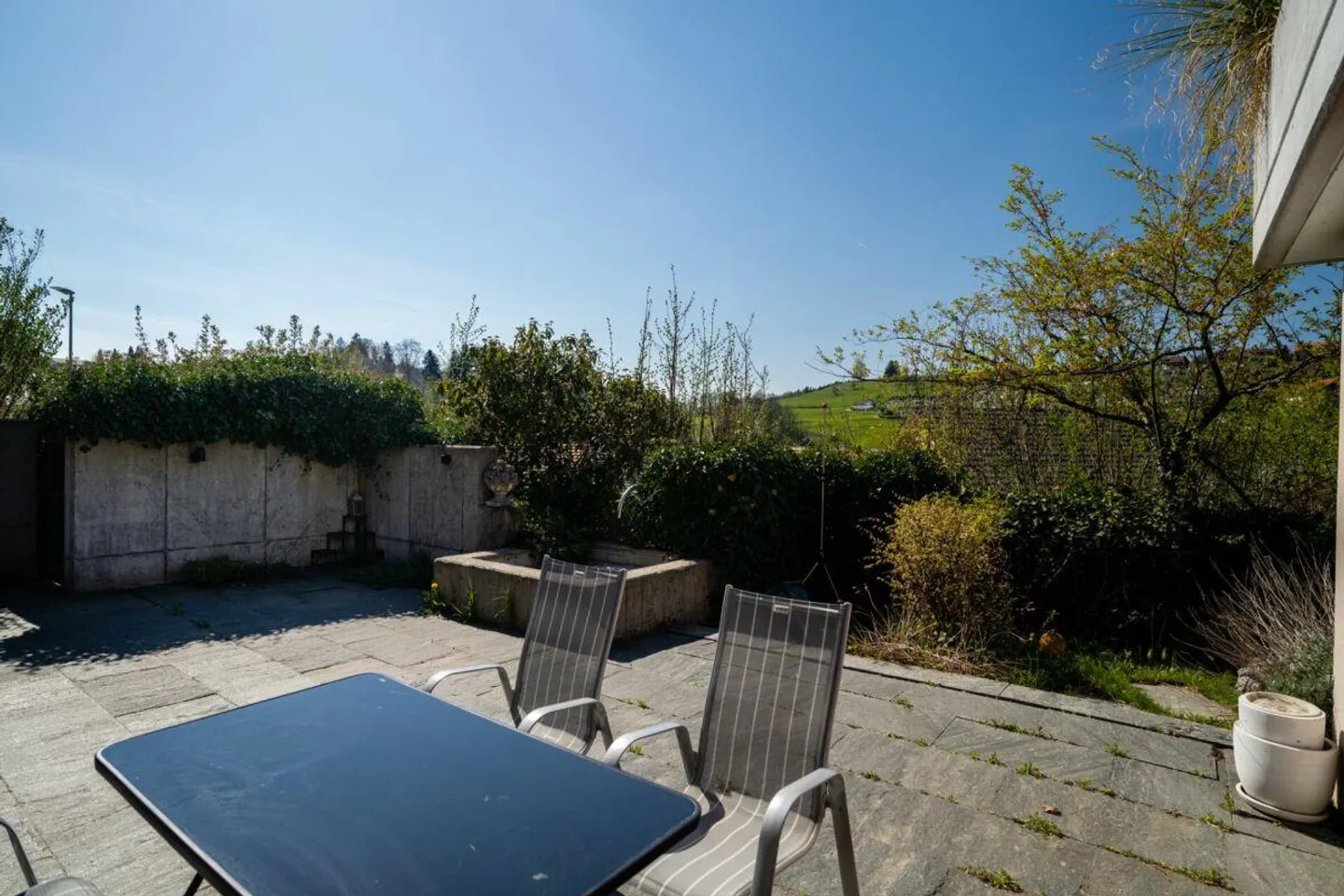 Unique 4.5-room terrace apartment in sunny hillside location - Photo 20 of 21