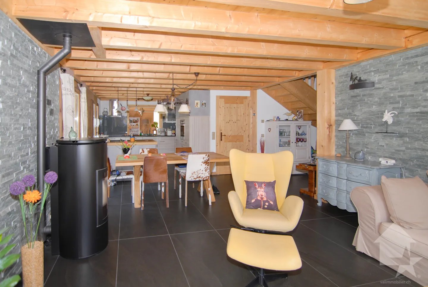 «Magnifique chalet au coeur des Alpes valaisannes» - Photo 3 sur 13