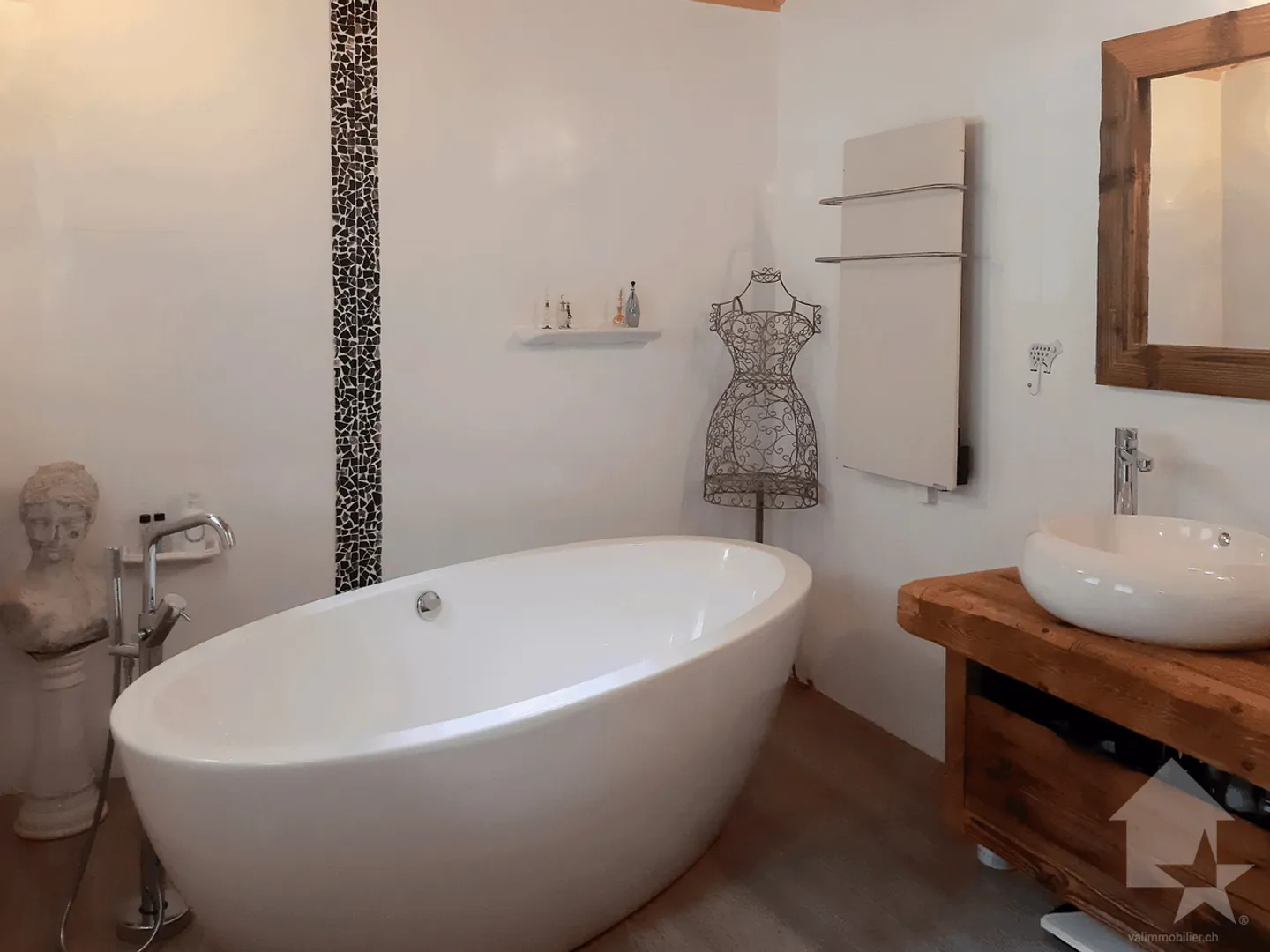 «Magnifique chalet au coeur des Alpes valaisannes» - Photo 10 sur 13