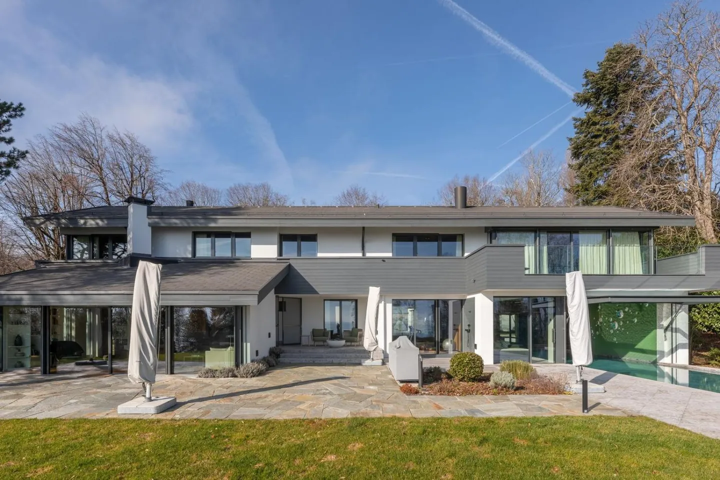 Luxusvilla am Genfersee - Foto 2 von 13
