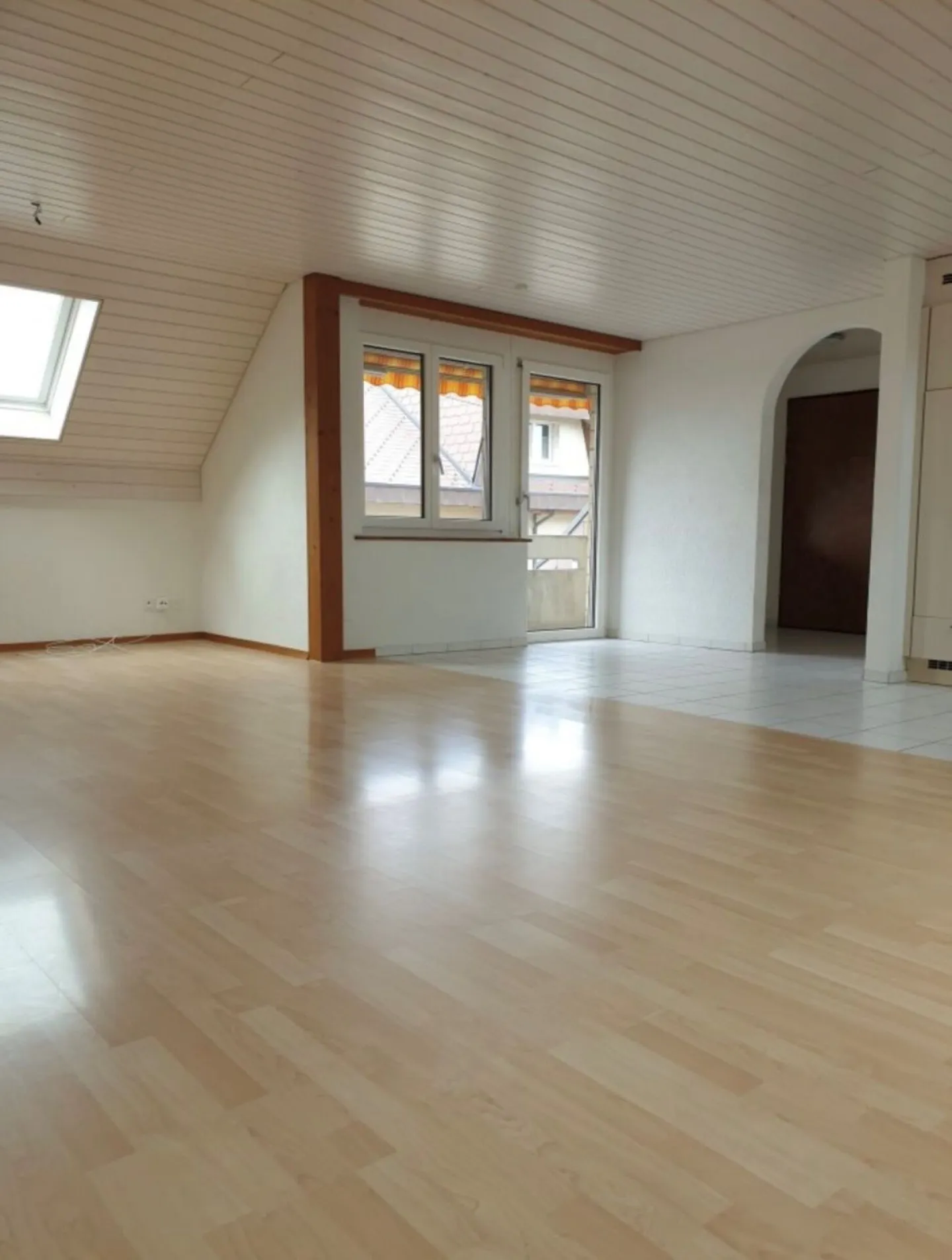 3.5 Room Apartment on the 2nd Floor - Photo 4 of 5