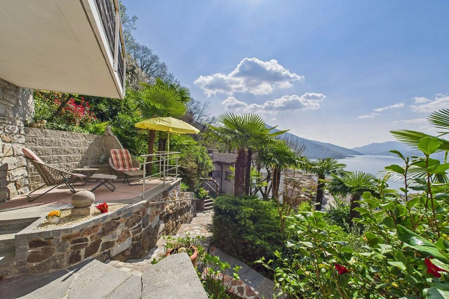 Bissone - A true gem with a 180° panoramic view - Photo 11 of 30