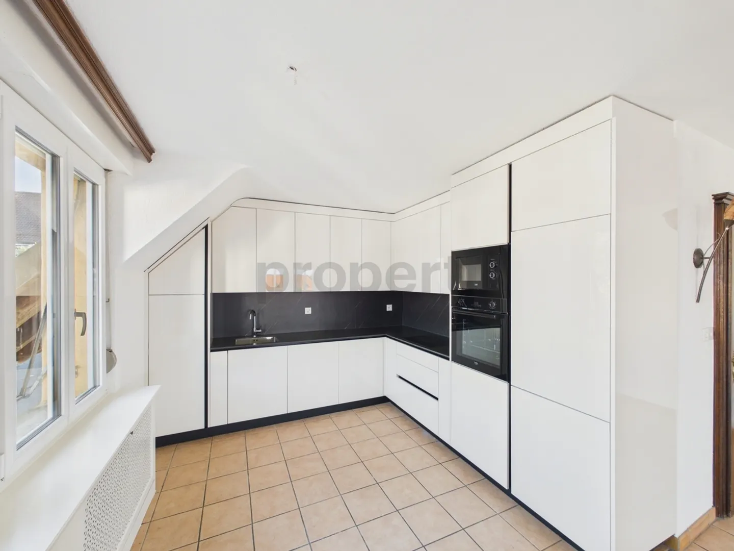 Renovierte 3,5-Zimmer-Wohnung mit Balkon und inkludierter Mietrendite - Foto 5 von 13