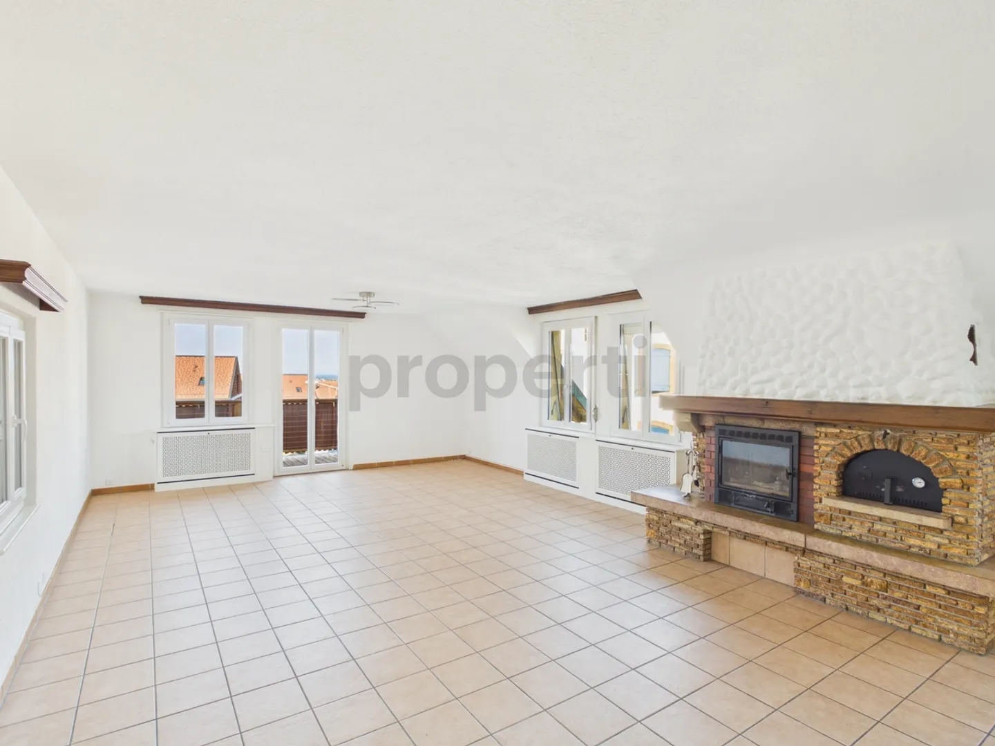 Renovierte 3,5-Zimmer-Wohnung mit Balkon und inkludierter Mietrendite - Foto 2 von 13