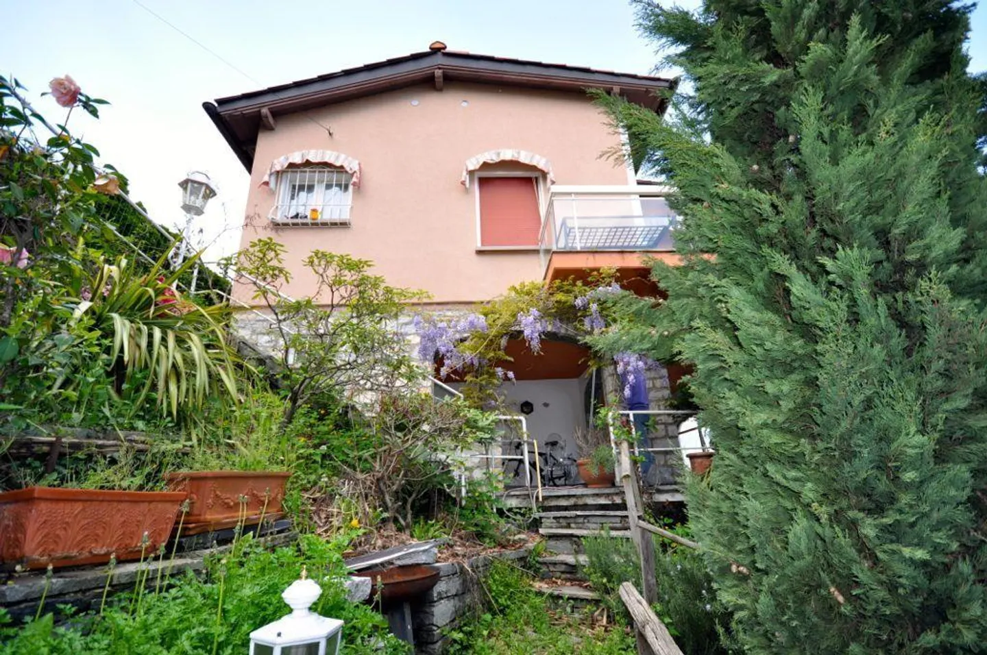 Lake view land with villa to expand or demolish in Paradiso - Photo 5 of 9