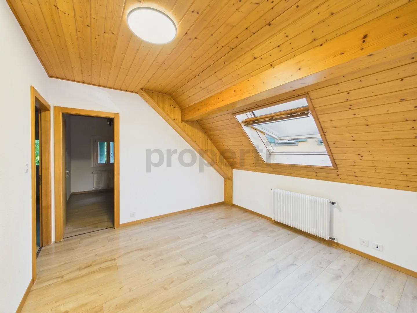 Renovierte 3,5-Zimmer-Wohnung mit Balkon und inkludierter Mietrendite - Foto 8 von 13