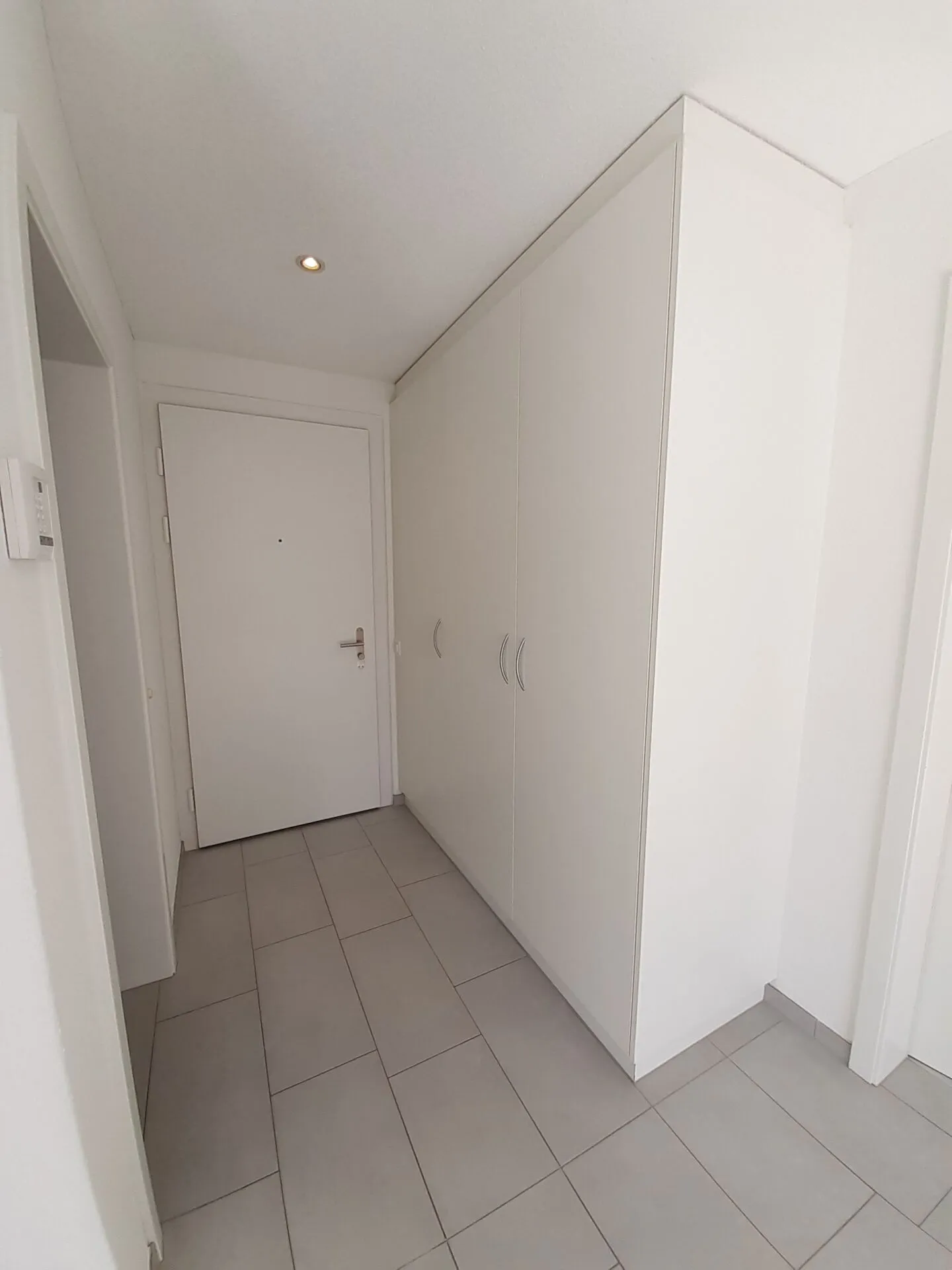 2 1/2 Room Apartment on the 1st Floor - Photo 5 of 7