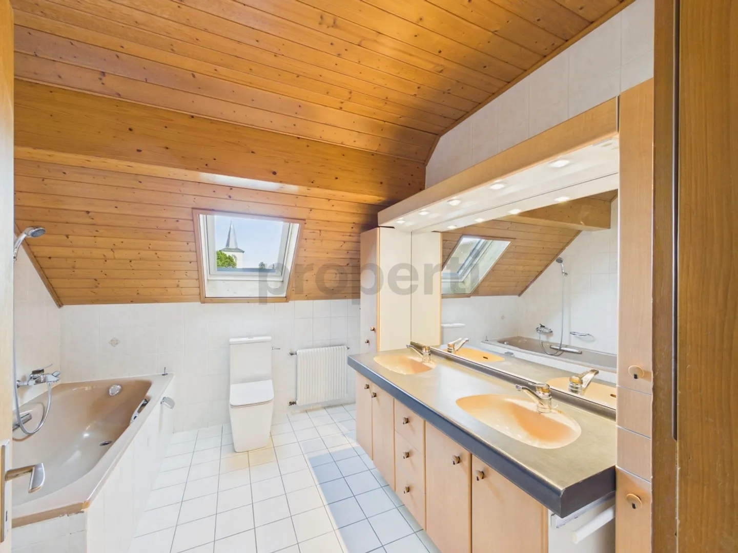 Renovierte 3,5-Zimmer-Wohnung mit Balkon und inkludierter Mietrendite - Foto 9 von 13