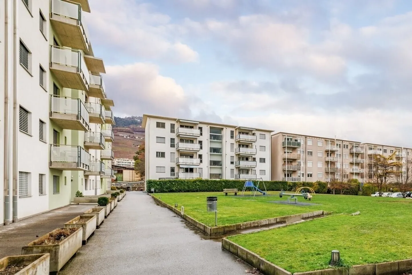 Place de parc intérieure à louer - Photo 1 sur 2