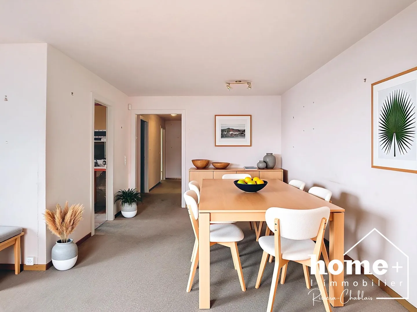 Bellissimo appartamento di 3,5 stanze in posizione dominante con vista panoramica! - Foto 2 di 11