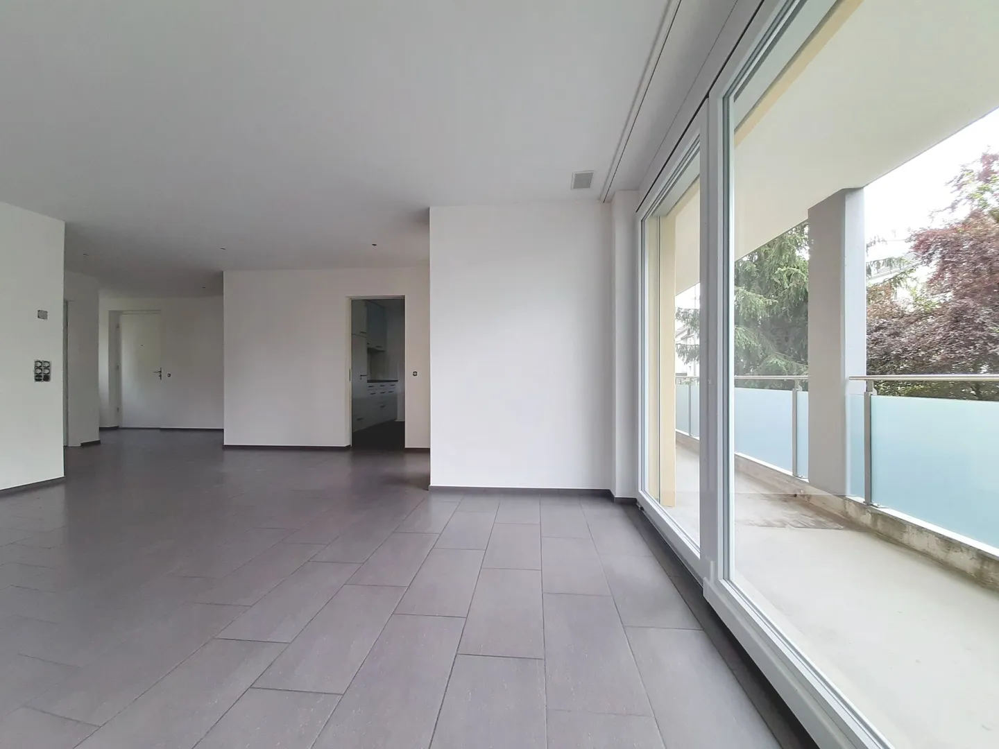 Ampio appartamento di 2,5 stanze a Dagmersellen - Foto 3 di 11