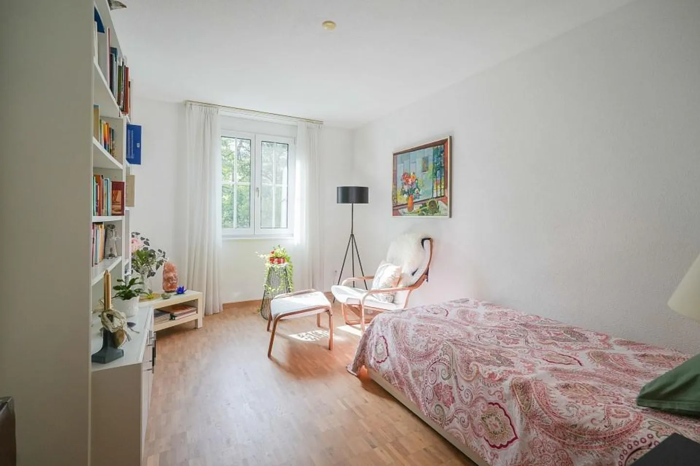 Well-maintained 4.5 room apartment in the village - Photo 12 of 13