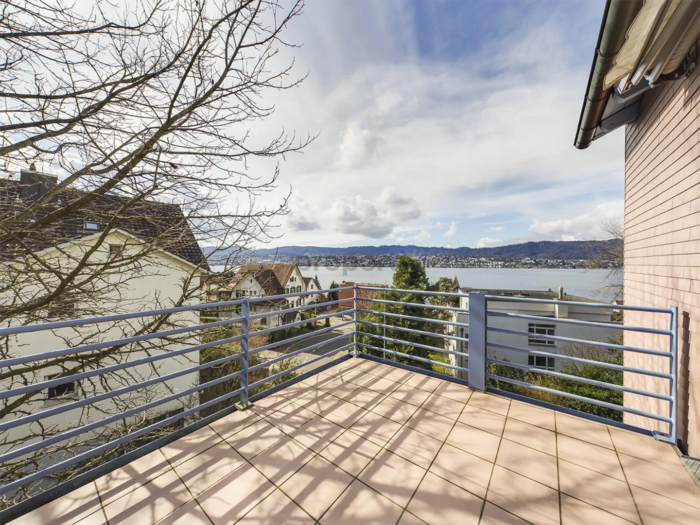 Occasione ideale con vista lago - limitata fino al 31.12.2027 - Foto 11 di 12