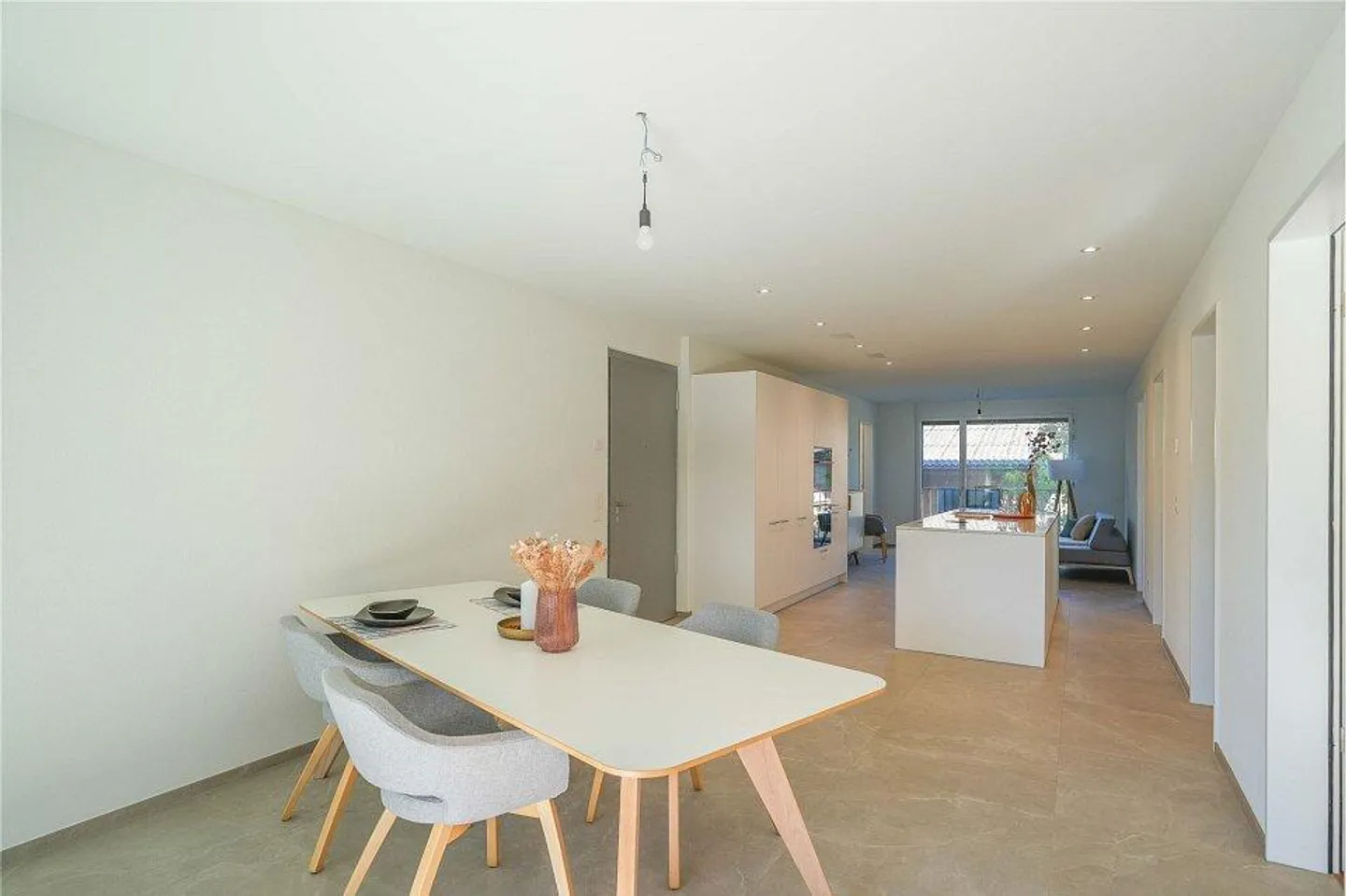 Vivere modernamente per meno di CHF 1'000.-- al mese - Foto 7 di 13