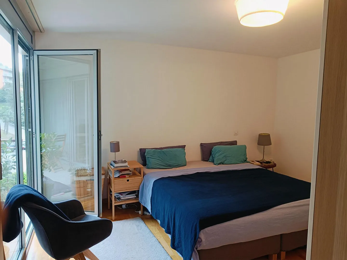 Subtenant for a 2.5-room apartment - Photo 2 of 10