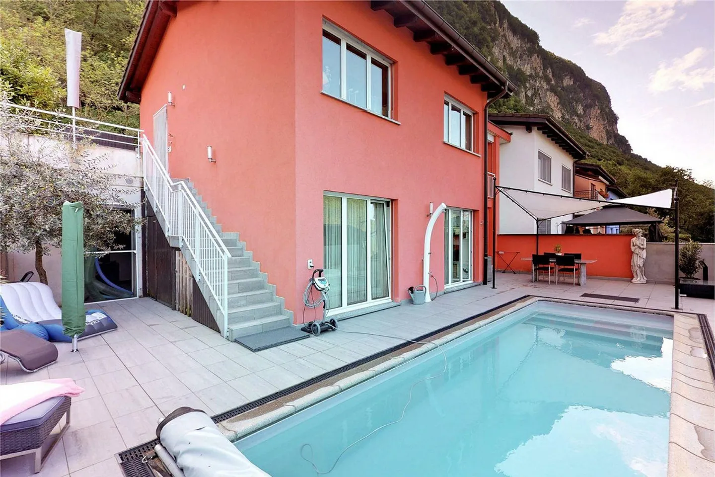 Capolago - Enchanting holiday home with pool and terrace - Photo 1 of 14