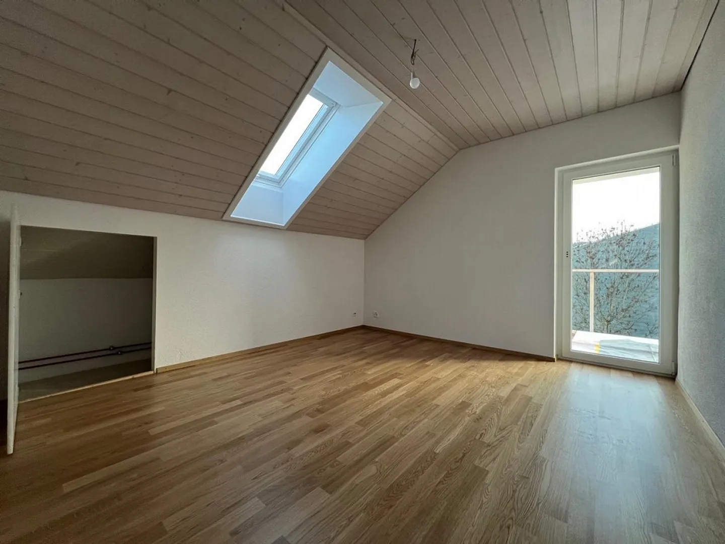 Charmante 4.5 Zimmer Wohnung - Foto 5 von 7
