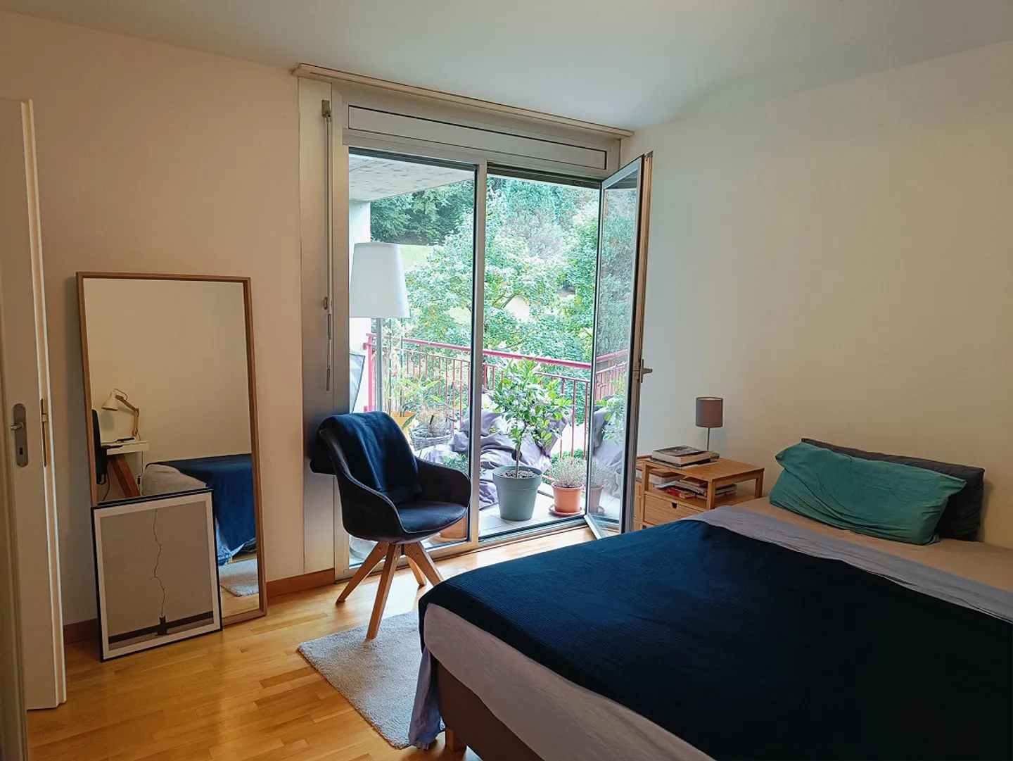 Subtenant for a 2.5-room apartment - Photo 3 of 10