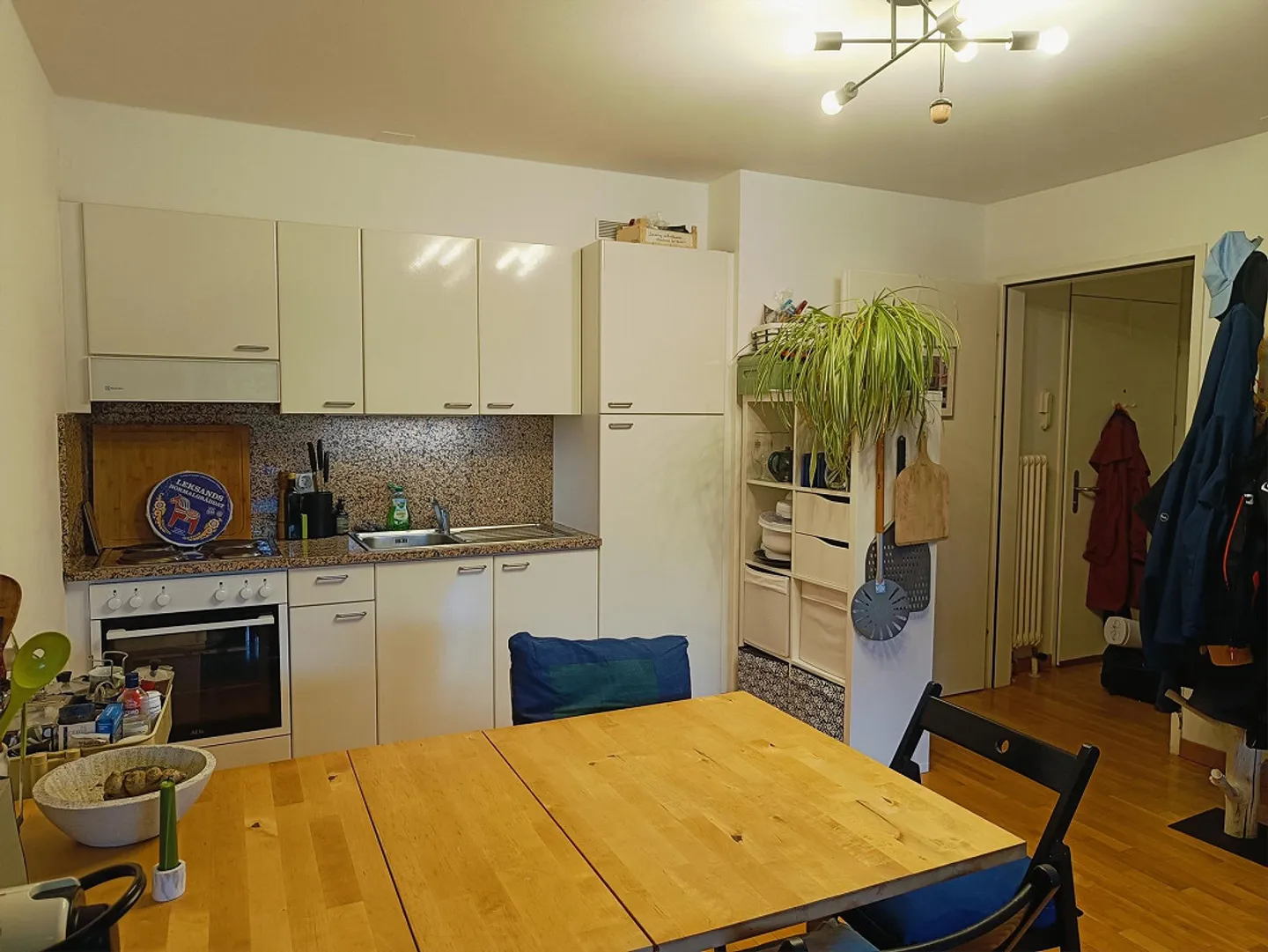 Subtenant for a 2.5-room apartment - Photo 9 of 10