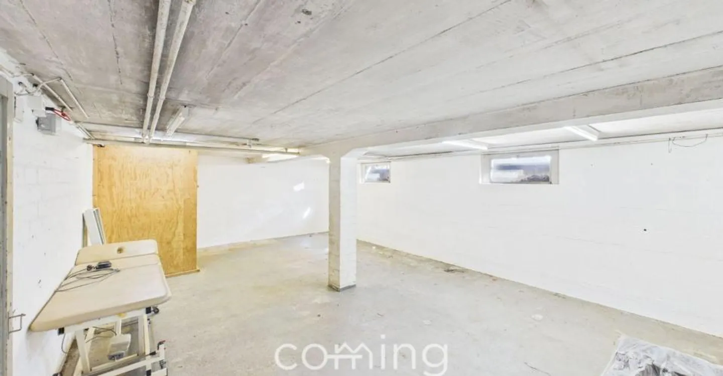 Versatile Commercial Property - Photo 10 of 13