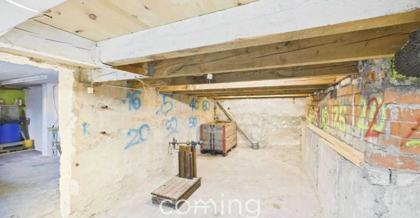 Versatile Commercial Property - Photo 12 of 13