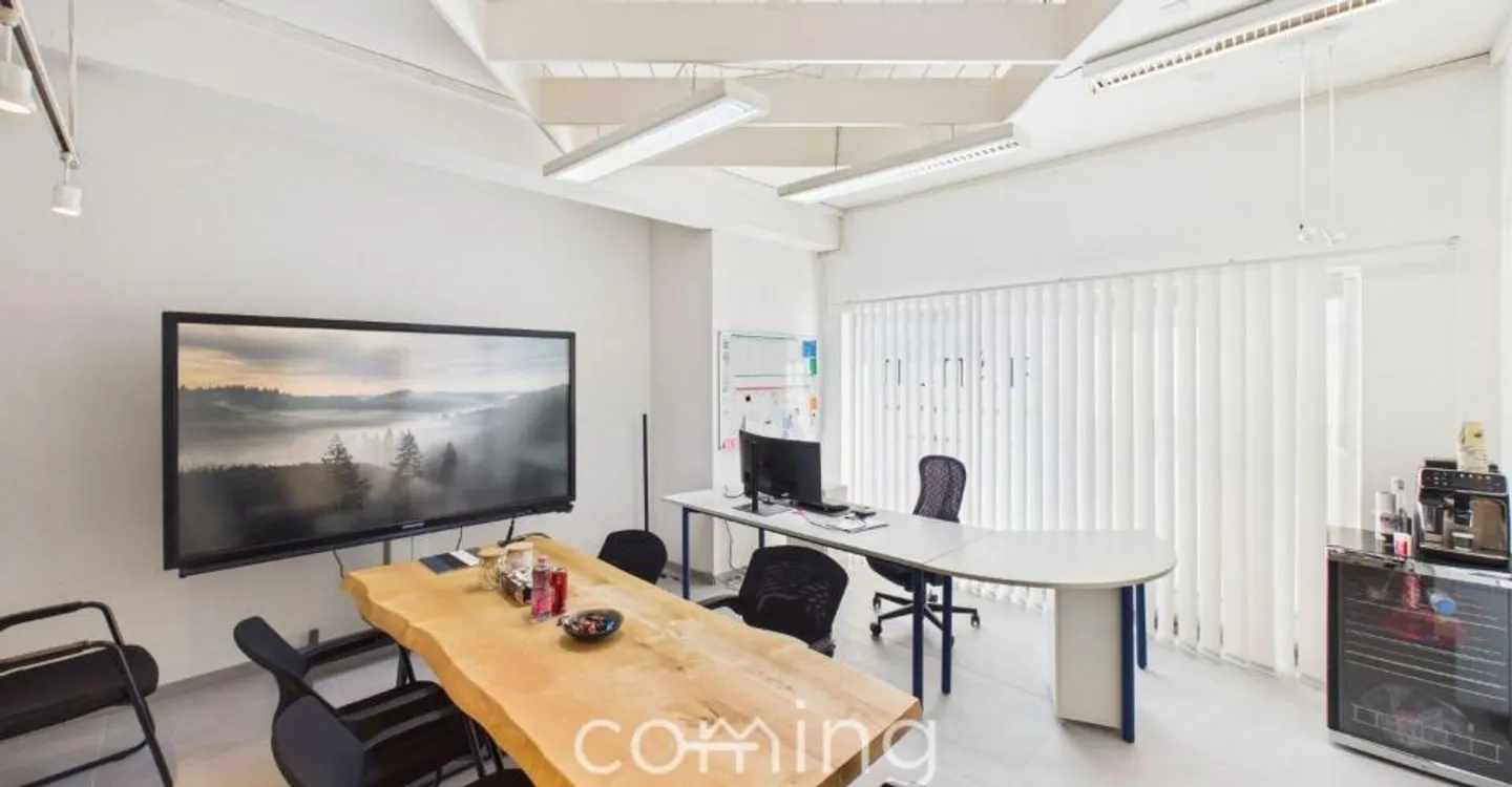 Versatile Commercial Property - Photo 2 of 13