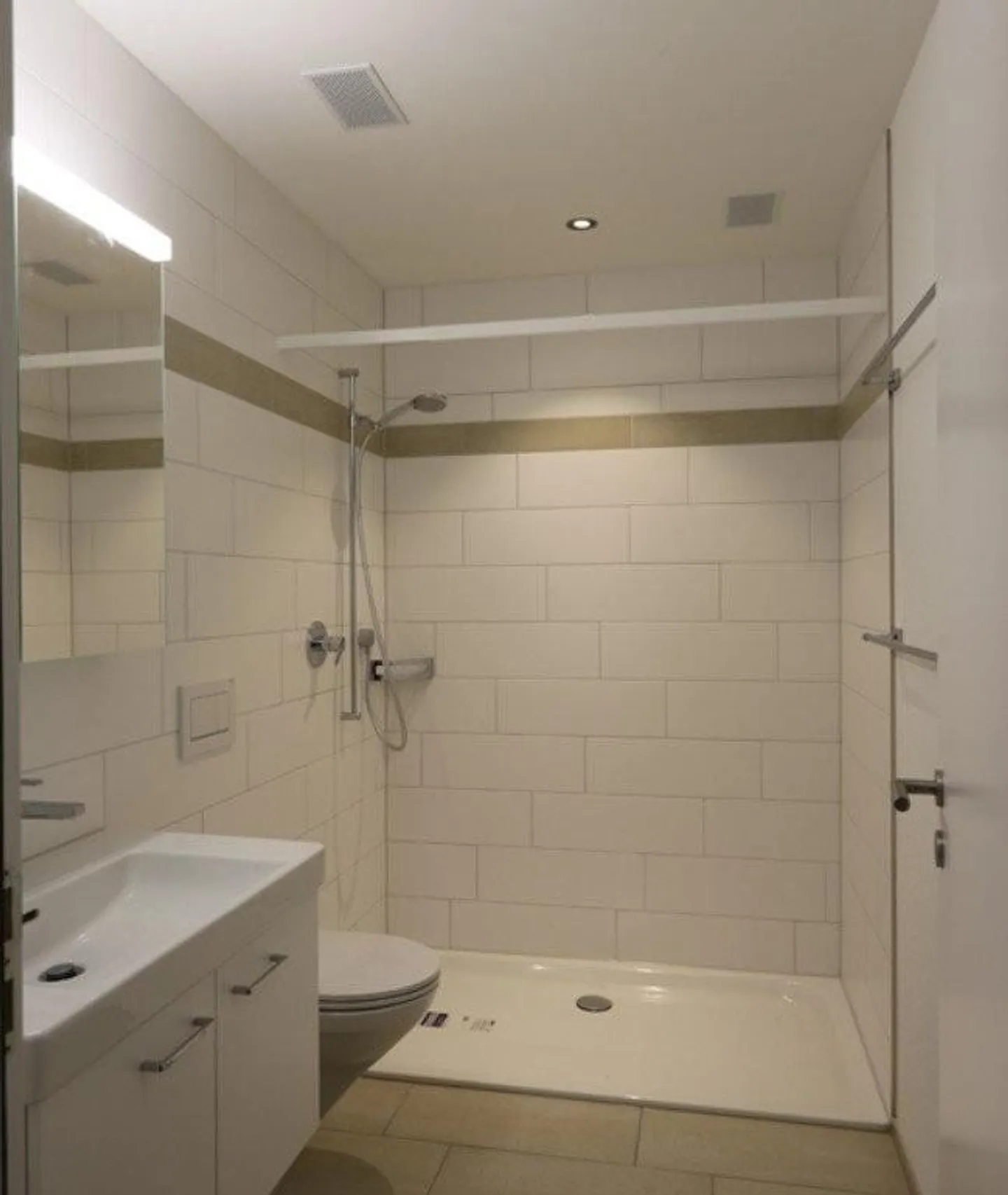 Dream Home in Attractive Location - Photo 7 of 8