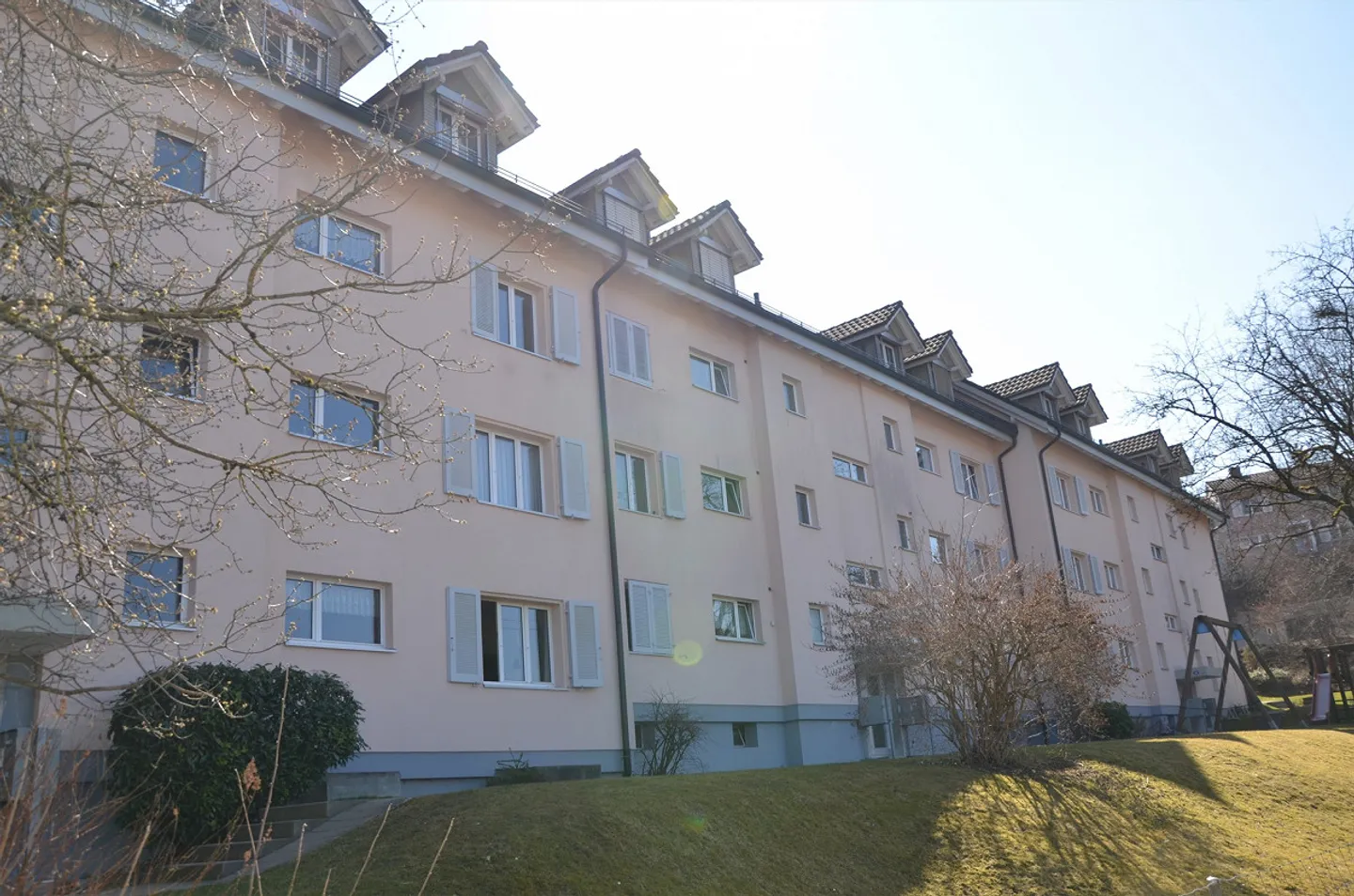 Bella appartamento di 4,5 stanze con balcone - Foto 1 di 8