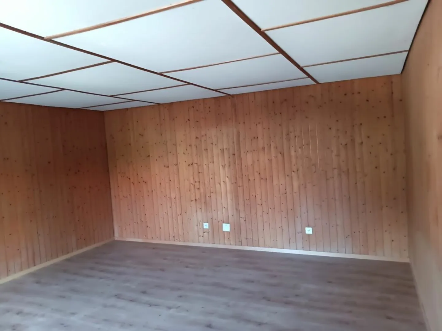 5.5 Room Apartment - Plenty of Space! - Photo 5 of 9