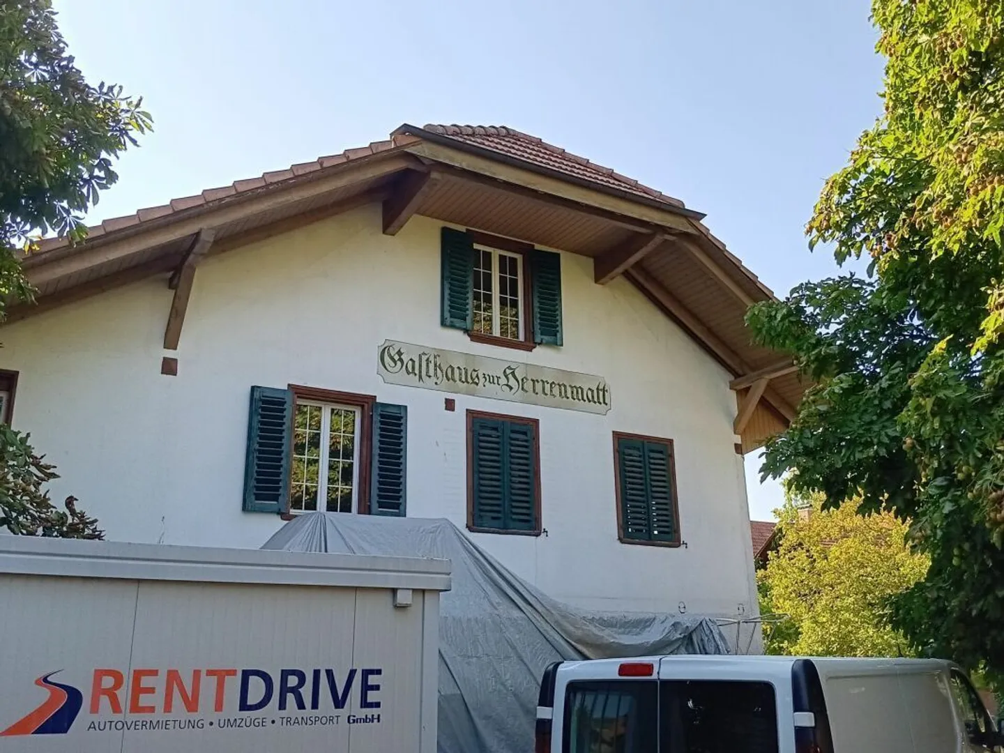 5.5 Room Apartment - Plenty of Space! - Photo 8 of 9