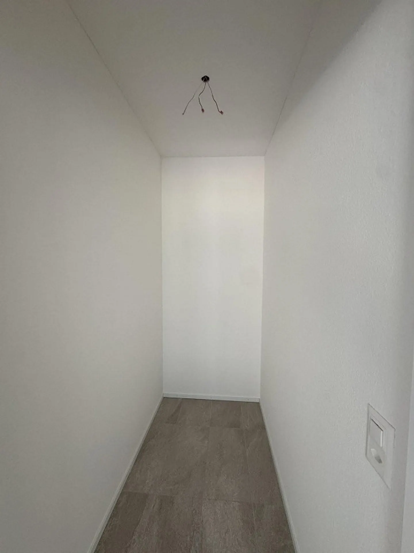 Modern 2.5 room apartment for rent - Photo 9 of 13