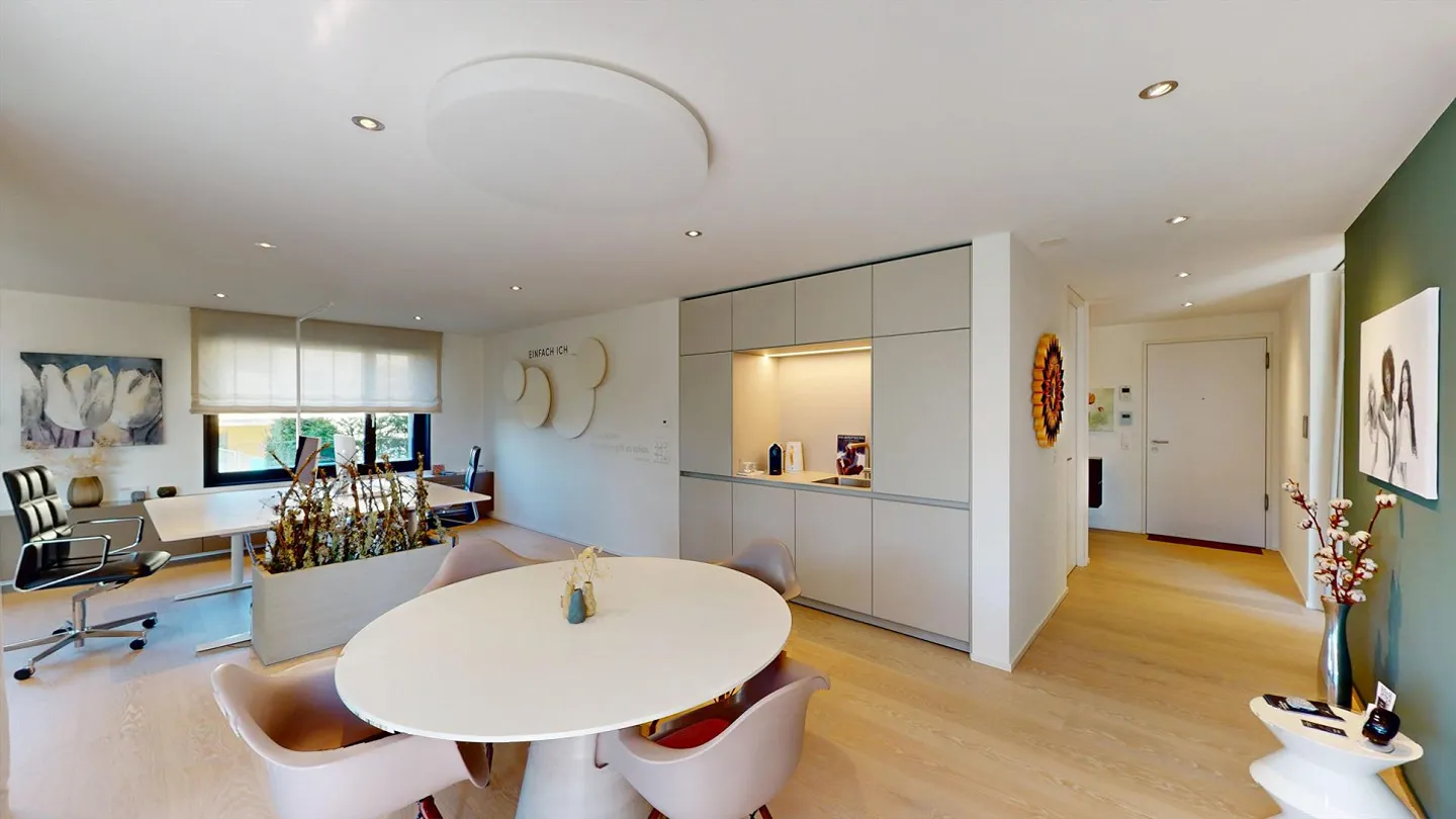 Exclusive 2.5-room garden apartment in the best location of Bottmingen Beautiful living with winter garden - Photo 2 of 10