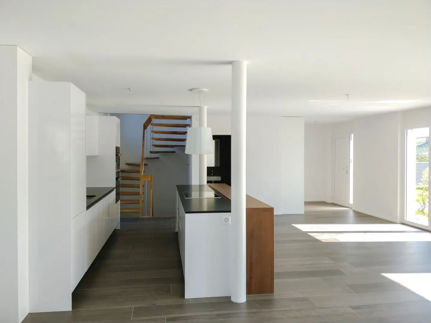Villa con 4,5 camere e cantina - Foto 3 di 10