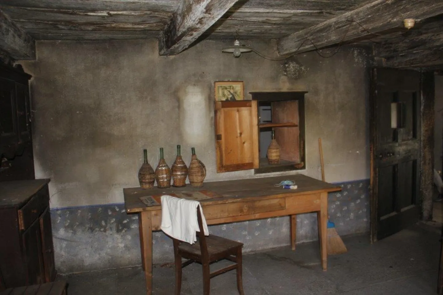 Grande rustico/casa con posteggi e terreno - Foto 5 di 16