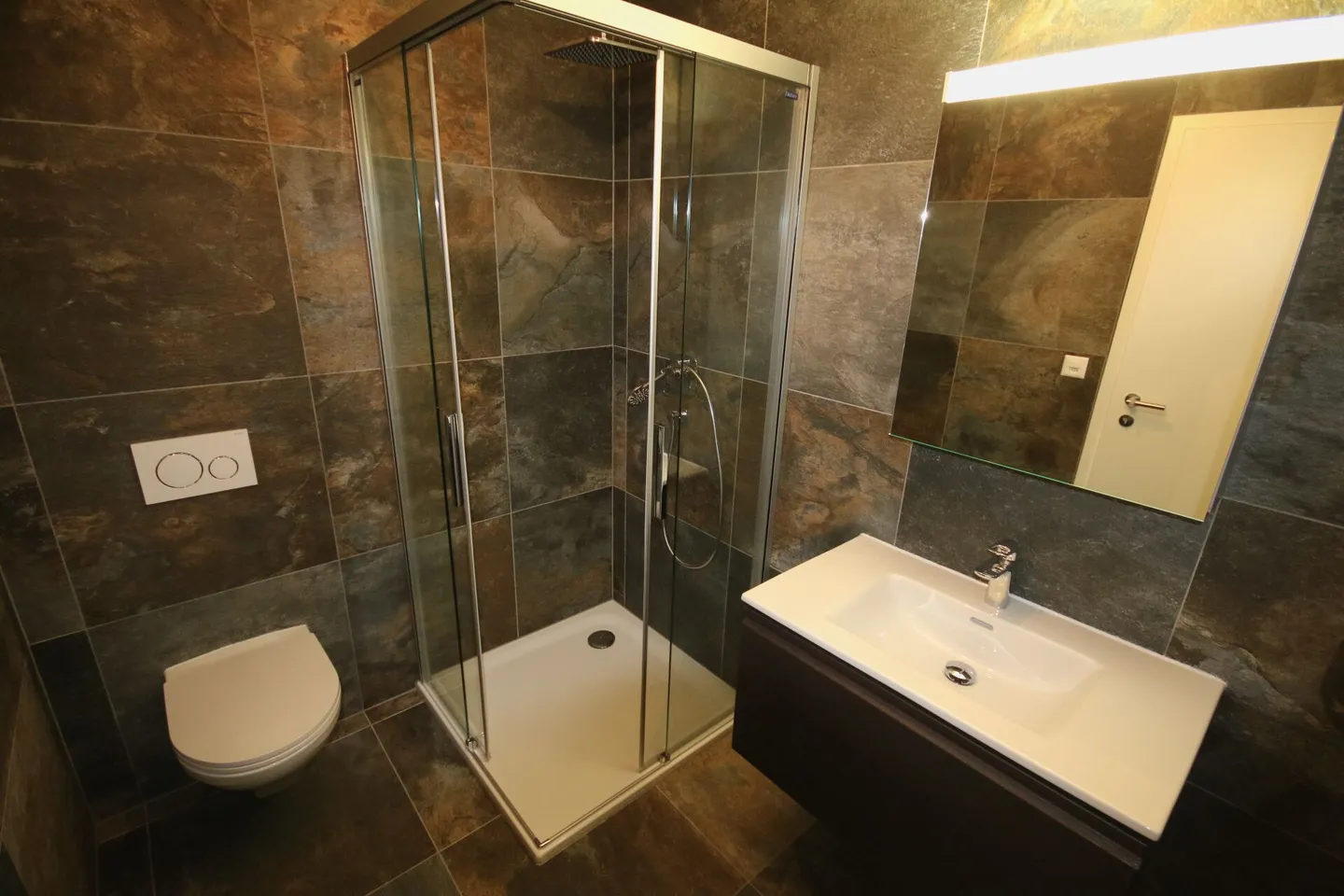 Villa con 4,5 camere e cantina - Foto 5 di 10