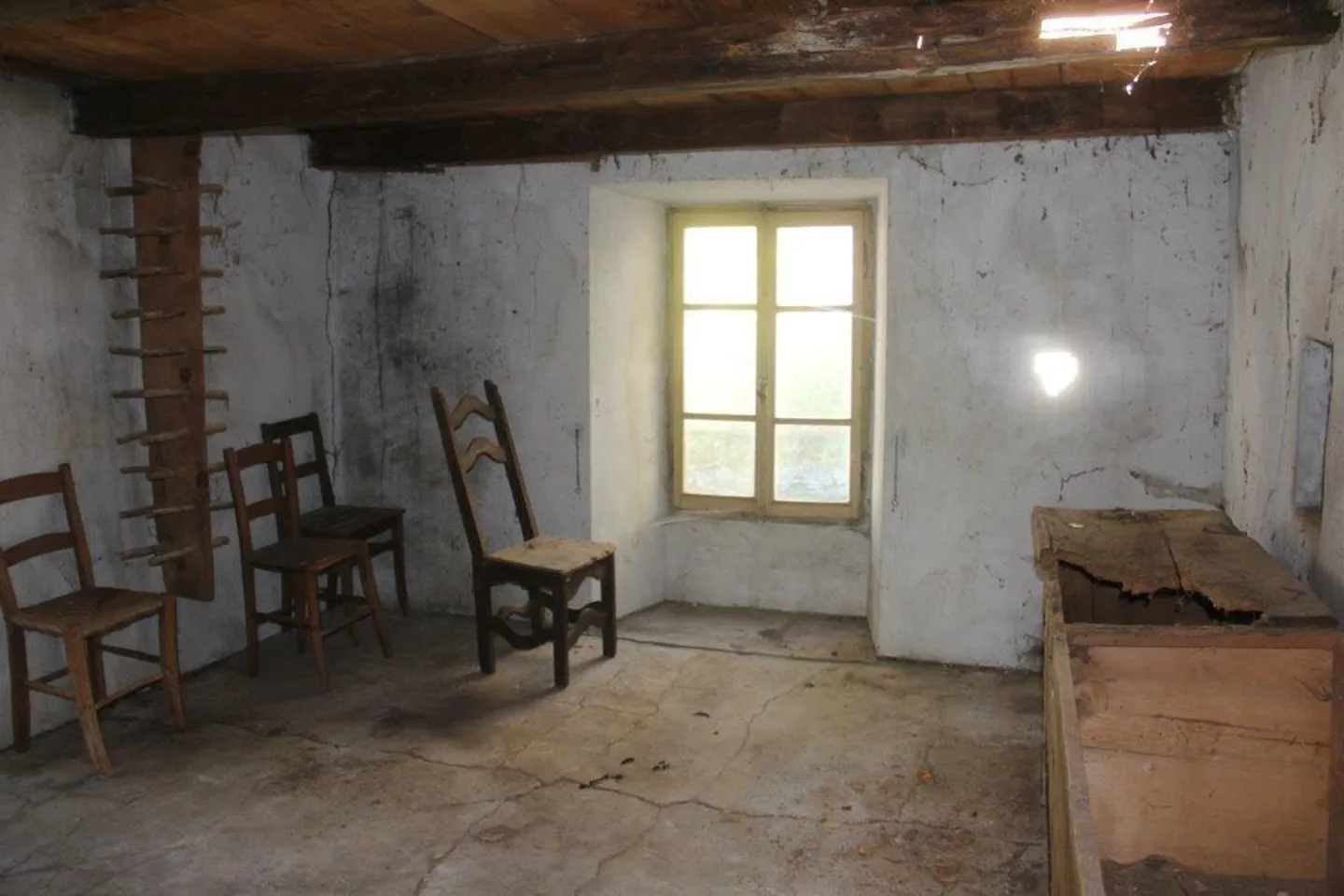 Grande rustico/casa con posteggi e terreno - Foto 11 di 16