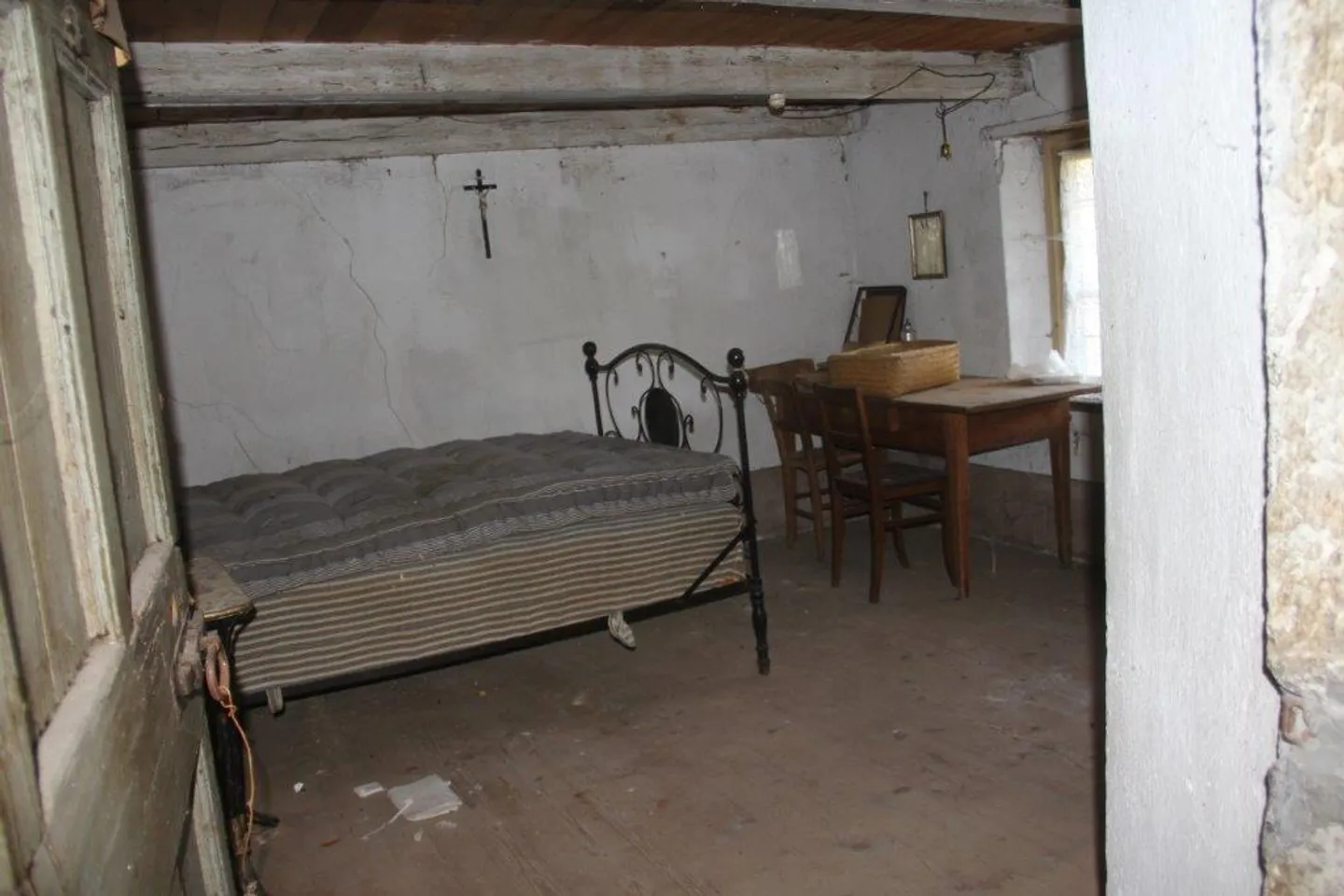 Grande rustico/casa con posteggi e terreno - Foto 8 di 16
