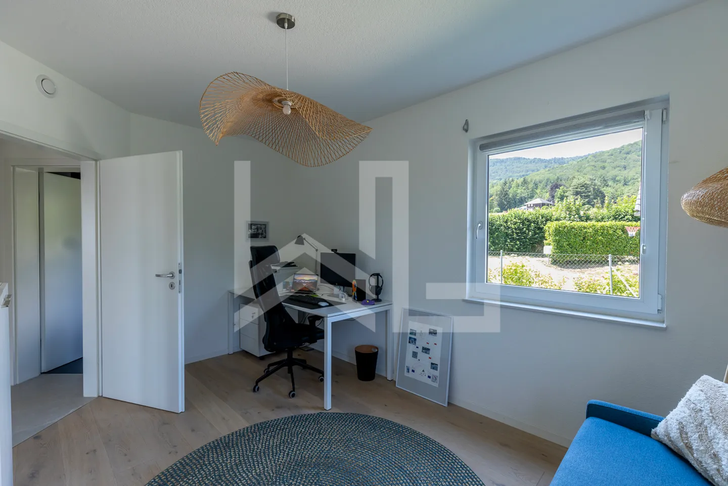Zeitgenössisches Anwesen mit Aussicht - Foto 14 von 25