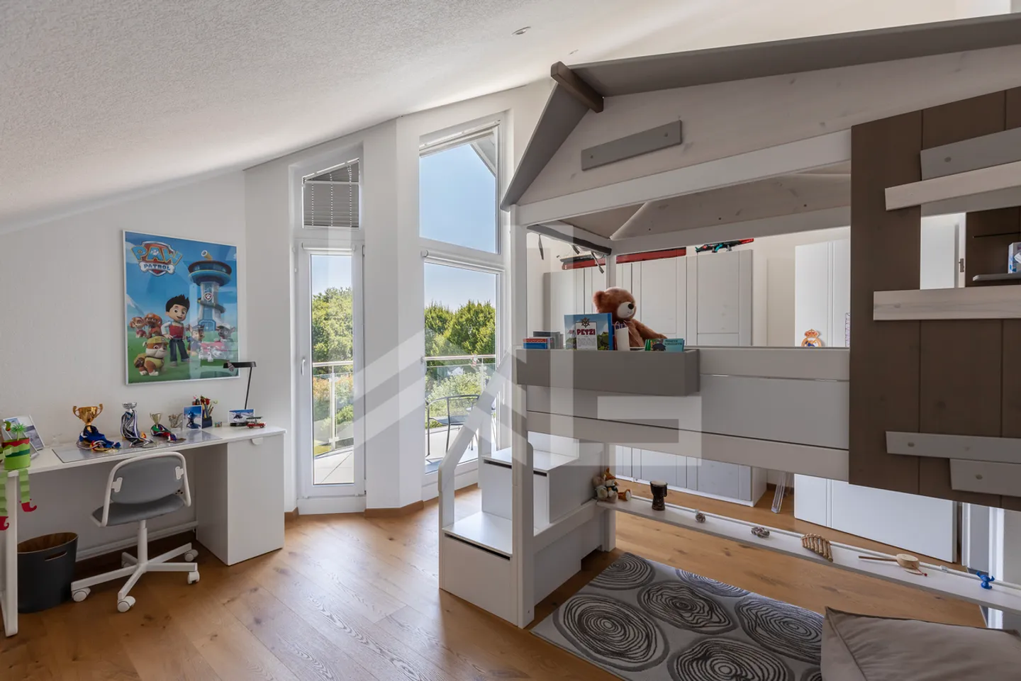 Zeitgenössisches Anwesen mit Aussicht - Foto 15 von 25