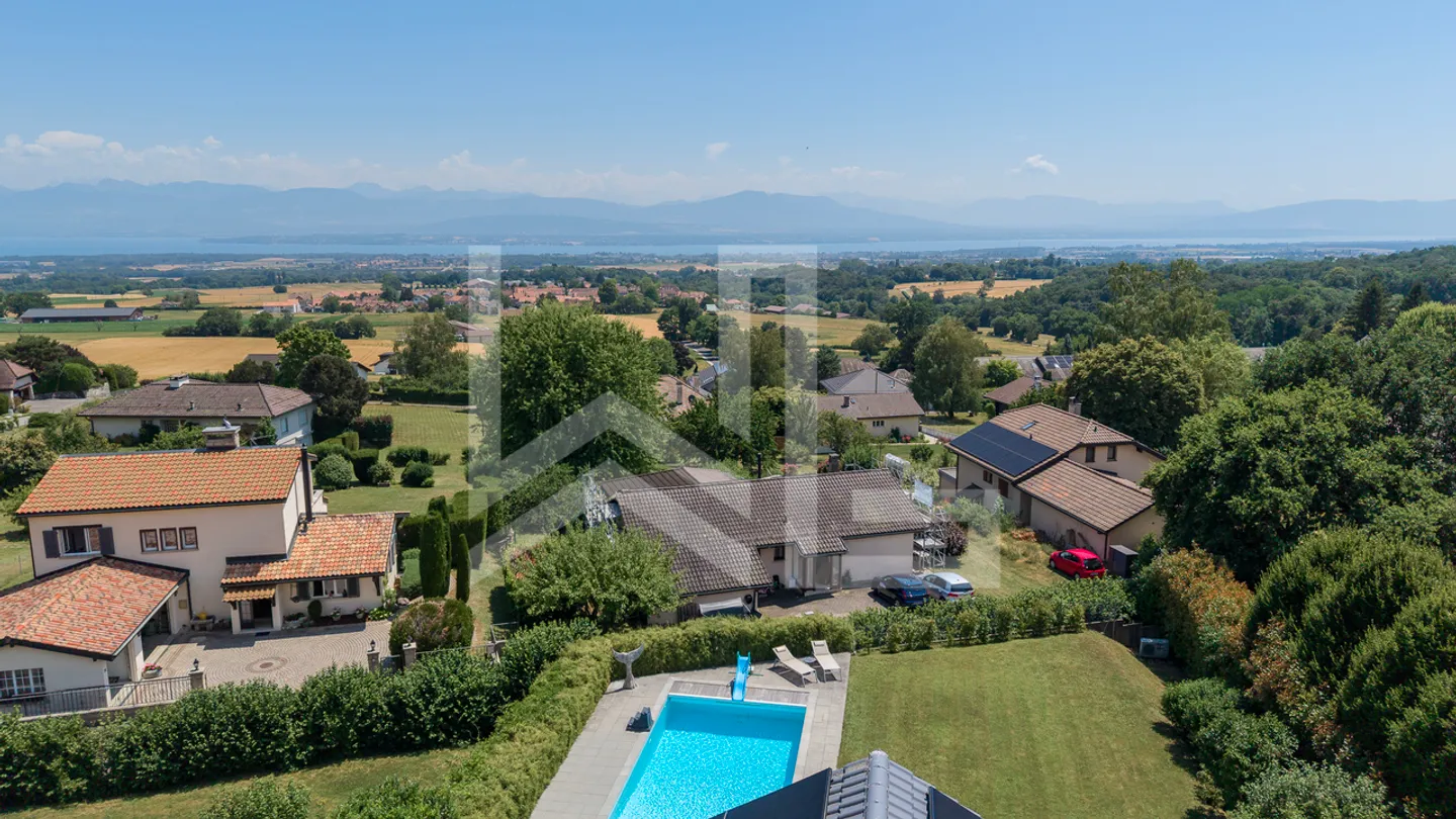 Zeitgenössisches Anwesen mit Aussicht - Foto 24 von 25