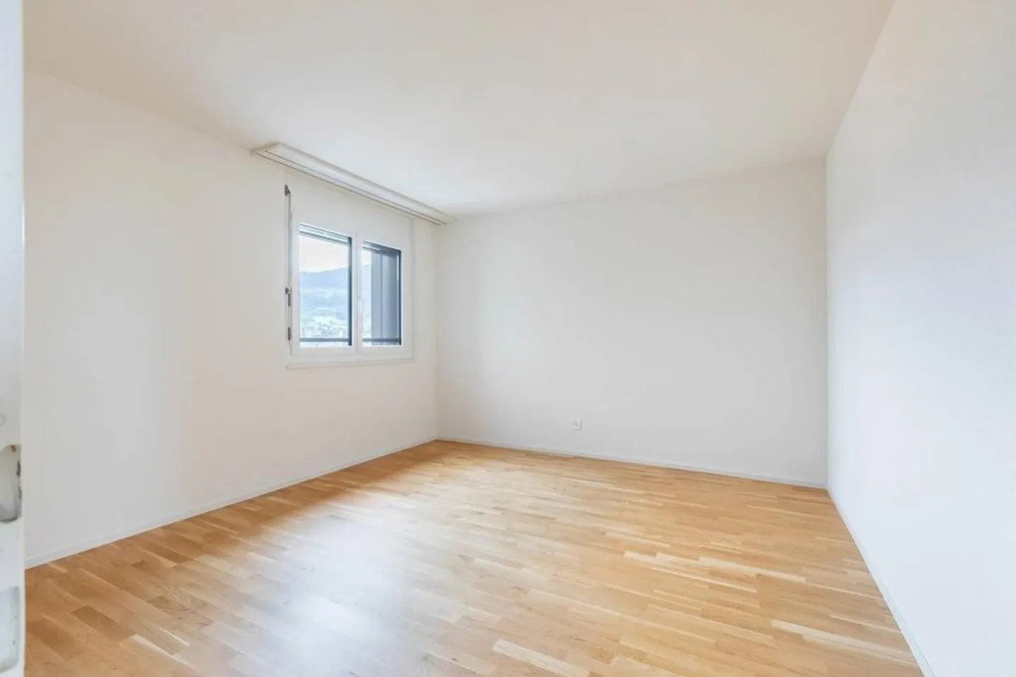 Goditi la vita direttamente sul lago con una vista mozzafiato - Foto 6 di 7