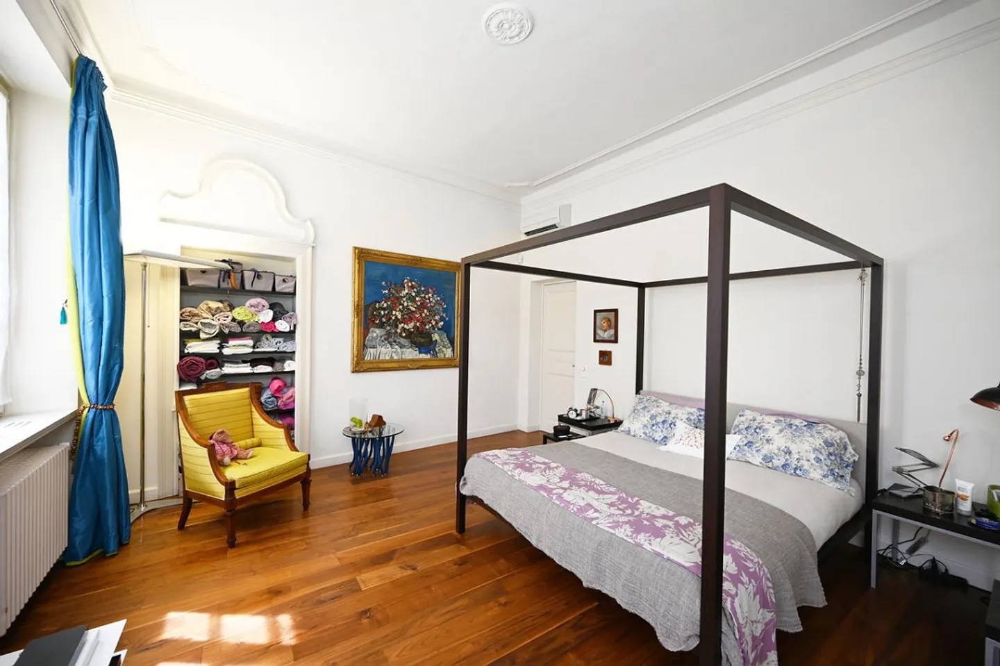Elegant Noble Apartment for Sale in the Heart of Lugano - Photo 9 of 20
