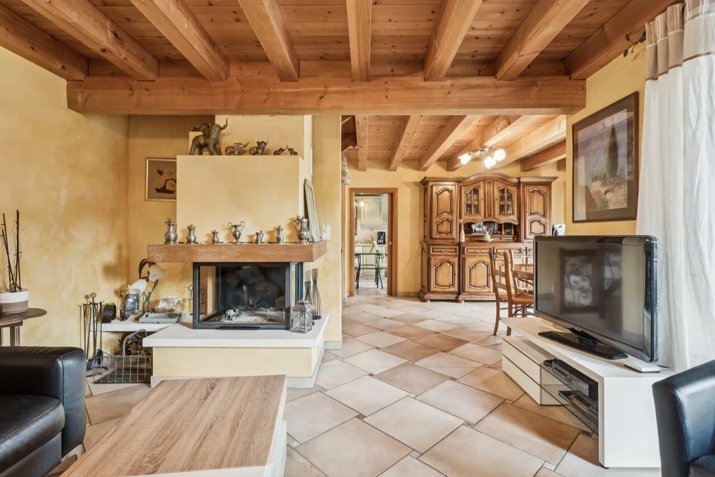 Superbe villa familiale avec piscine - Photo 3 sur 13