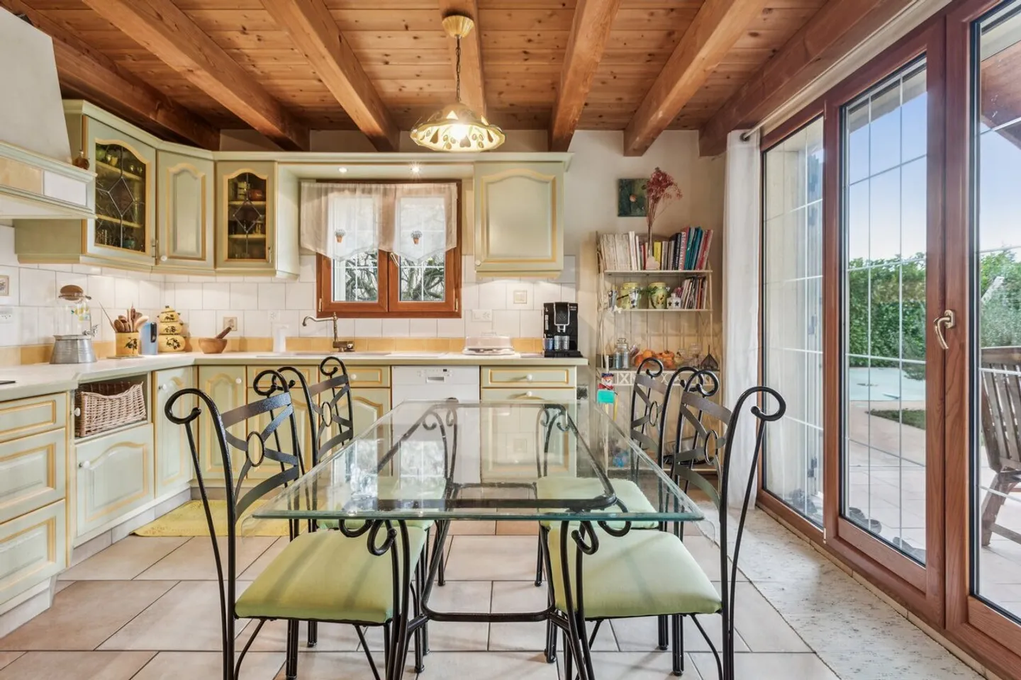 Superbe villa familiale avec piscine - Photo 4 sur 13