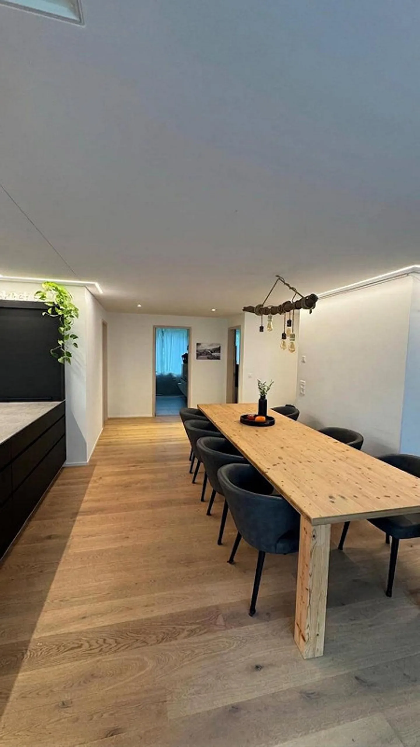 Bright and spacious 4.5-room apartment with terrace in Engelburg - Photo 4 of 11