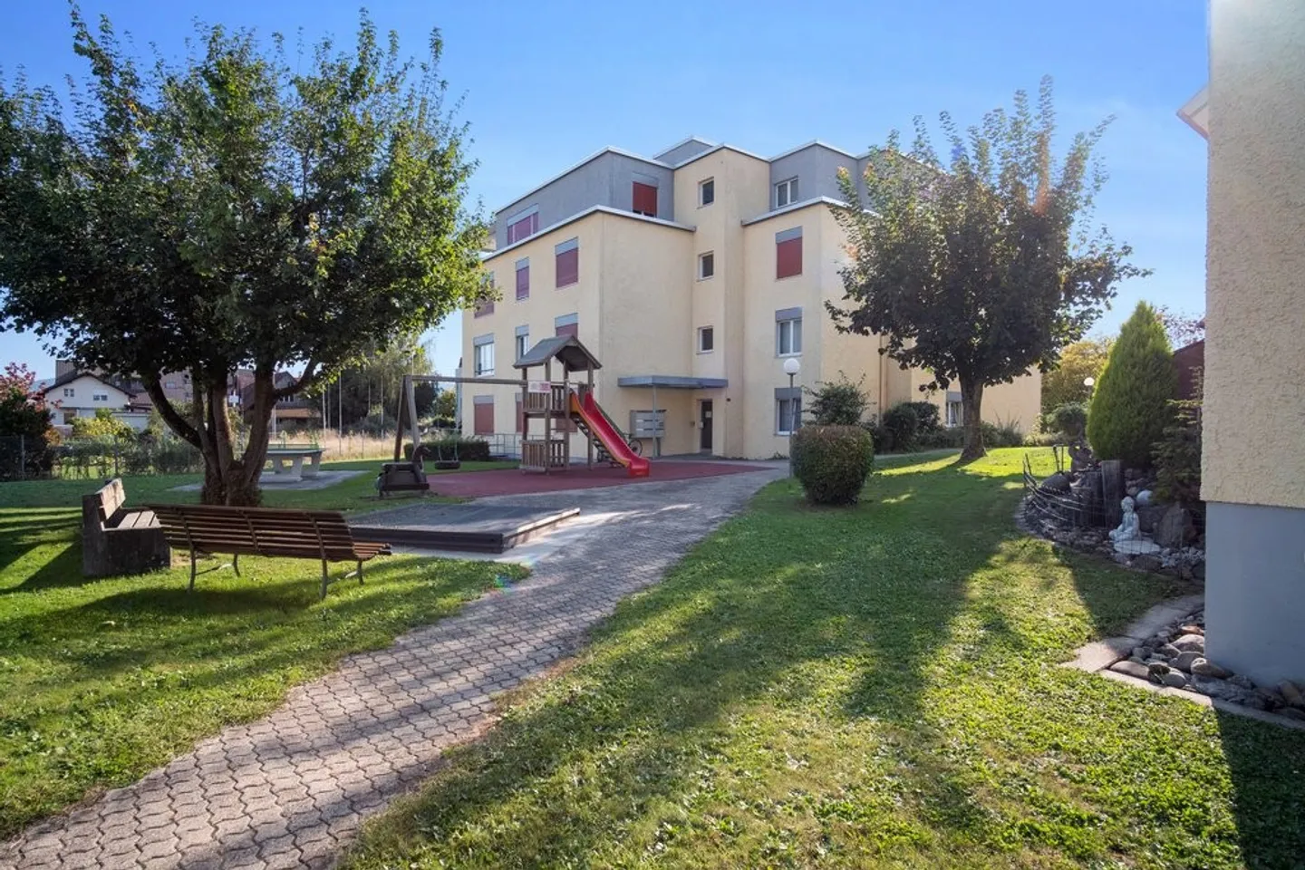 Appartement lumineux 3.5 pièces avec balcon - Photo 1 sur 8